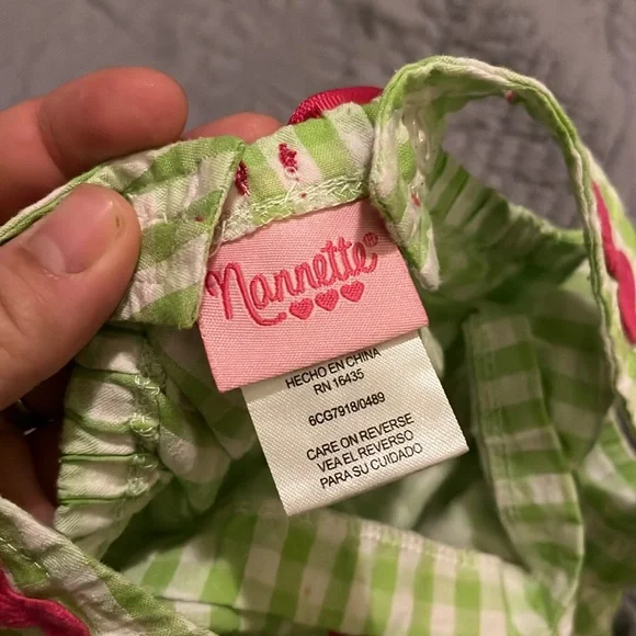 Adorable Giraffe and Flamingo Baby Dresses - Picture 5 of 13